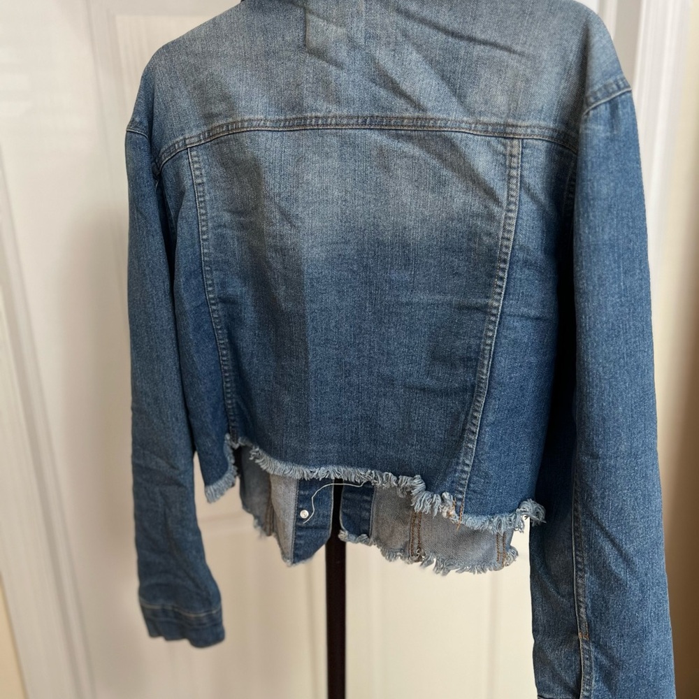 Jacket - Picture 6 of 6